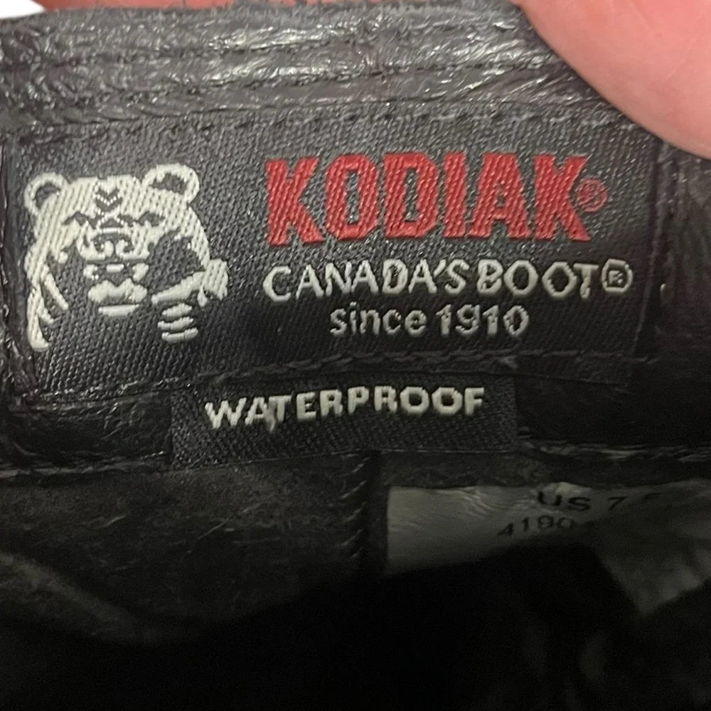 KODIAK Women's 5-inch Alma Water-Resistant Black Suede‎ Chelsea Boot Size 7.5